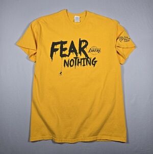 RARE Retro 2015 LA Lakers Stadium Giveaway "FEAR NOTHING" T-Shirt XL Time Warner